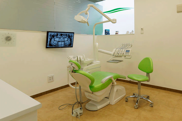 cirugia dental gijon
